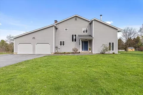 73 Brigham Hill Rd, Essex Junction, VT 05452