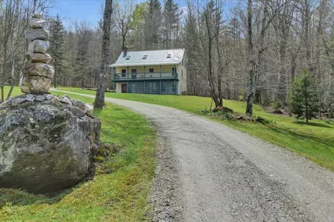 36 Hubbard Rd, Waterville, VT 05492