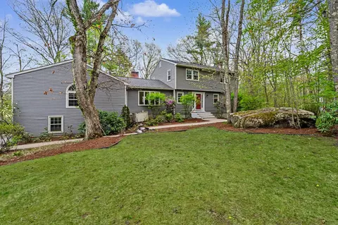 29 Old Sawmill Rd, Bedford, NH 03110