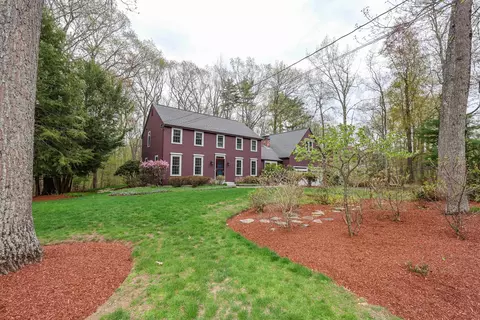 41 Gervaise Dr, Derry, NH 03038