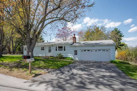 3 Derby Cir, Nashua, NH 03062