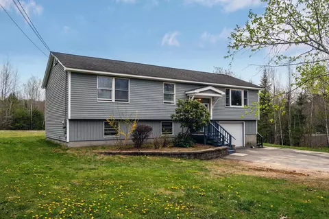 21 Nutter Cir, Barnstead, NH 03225