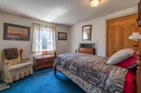 Bedroom - 1435 Dexter Mountain Rd, Glover, VT 05839 photo 3 of 5