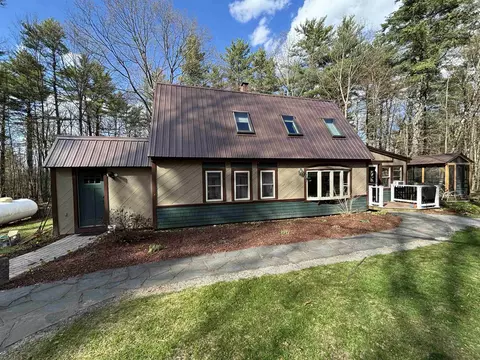 17 Driscoll Rd, Deering, NH 03244