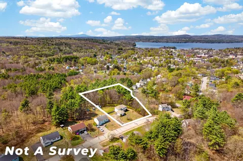 21 Emerald Dr, Laconia, NH 03246