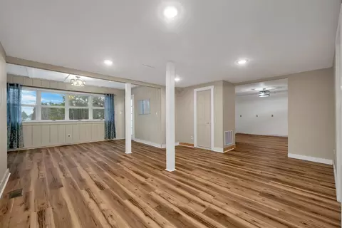 Living - 839 Route 16, Ossipee, NH 03864 photo 6 of 9