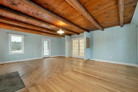 Living - 839 Route 16, Ossipee, NH 03864 photo 5 of 9
