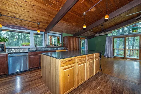 Kitchen - 5 Quarry Rd, Hampstead, NH 03841 photo 4 of 4