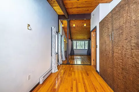 Entry Way - 5 Quarry Rd, Hampstead, NH 03841 photo 1 of 1