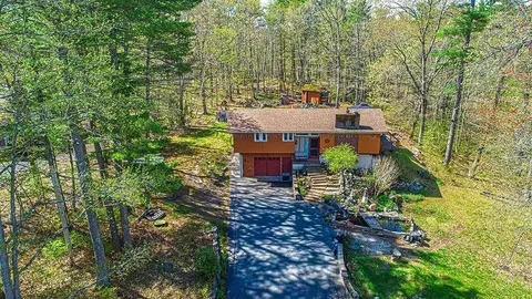 5 Quarry Rd, Hampstead, NH 03841