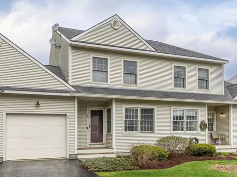 88 Chelsea Pl, Williston, VT 05495