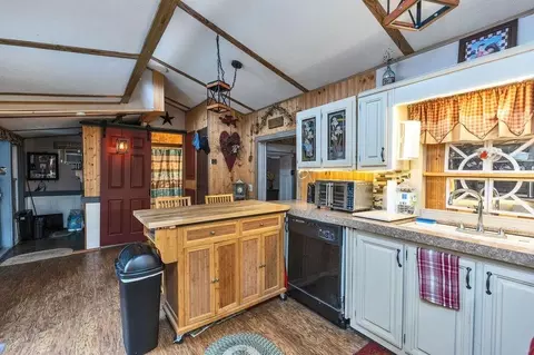 59 Lakeside Dr, Fitzwilliam, NH 03447