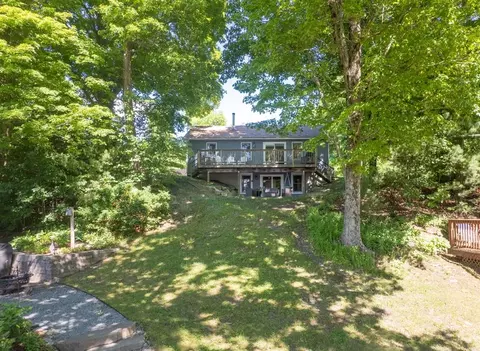 66 Hemmsted Cir, Castleton, VT 05735