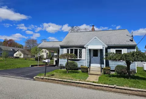8 Foch St, Goffstown, NH 03045