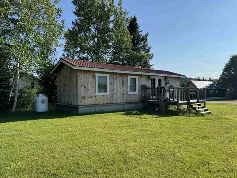 13 Darwin Dr, Stewartstown, NH 03576