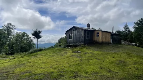 922 Crawford Trail Rd, Westfield, VT 05874