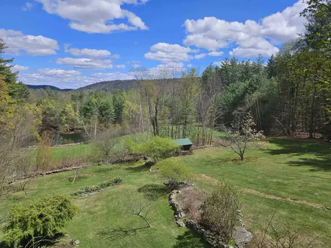 Exterior - 25 Yeaw Rd, Dover, VT 05341 photo 3 of 11