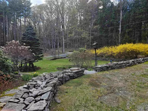 Exterior - 25 Yeaw Rd, Dover, VT 05341 photo 9 of 11