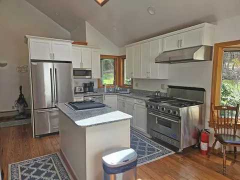 Kitchen - 25 Yeaw Rd, Dover, VT 05341 photo 1 of 3