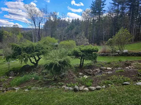 Exterior - 25 Yeaw Rd, Dover, VT 05341 photo 7 of 11