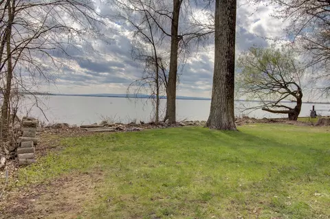 Exterior - 23 Mud Pt S, Alburgh, VT 05440 photo 4 of 12