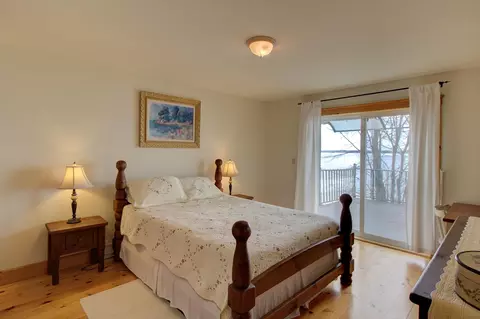 Bedroom - 23 Mud Pt S, Alburgh, VT 05440 photo 1 of 10