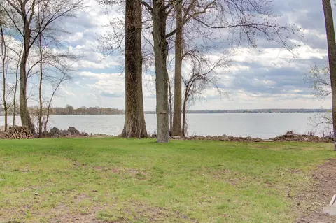 Exterior - 23 Mud Pt S, Alburgh, VT 05440 photo 2 of 12