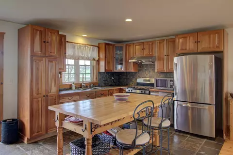Kitchen - 23 Mud Pt S, Alburgh, VT 05440 photo 3 of 5