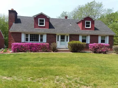 421 Pleasant St, Franklin, NH 03235