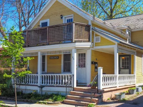 26 Bright St #A, Burlington, VT 05401