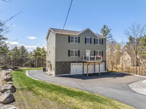 216 Mountain Dr, Gilford, NH 03249