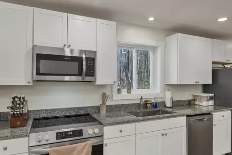 Kitchen - 35 Rolling Ridge Rd, Bartlett, NH 03812 photo 3 of 5