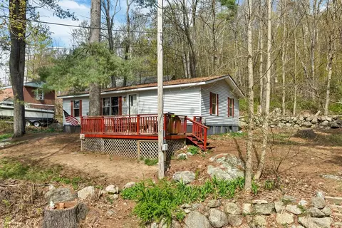 11 Lancer Ln, Alton, NH 03809