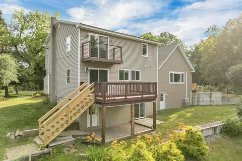 Exterior - 13 Ferry Rd, Bow, NH 03304 photo 3 of 5