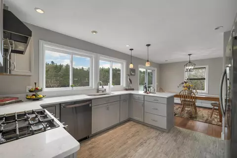 Kitchen - 13 Ferry Rd, Bow, NH 03304 photo 2 of 4