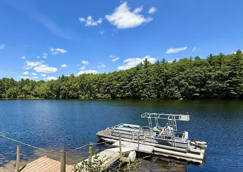 13 Ferry Rd, Bow, NH 03304