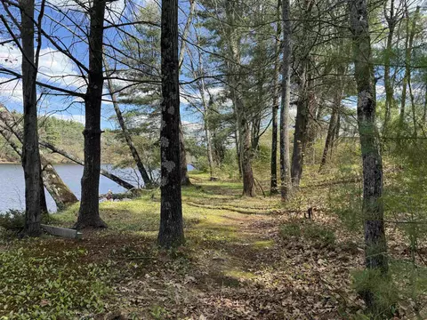 Exterior - 13 Ferry Rd, Bow, NH 03304 photo 5 of 5