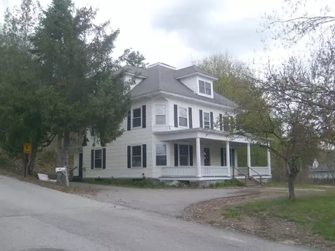 66 Langdon St, Plymouth, NH 03264