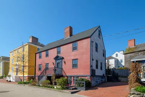 114 Mechanic St, Portsmouth, NH 03801