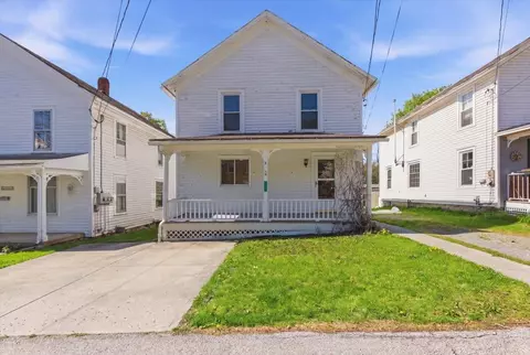 8 West St, Bennington, VT 05257