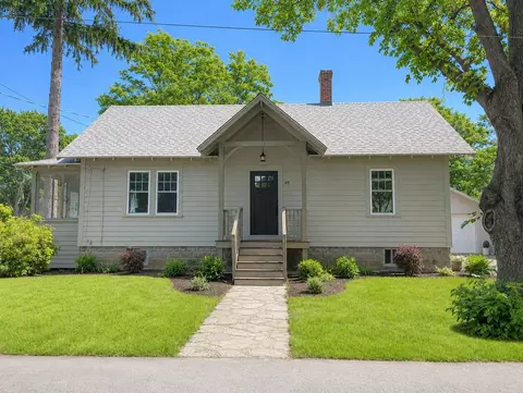 49 Mckinley St, Keene, NH 03431