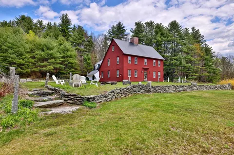 1302 Popple Dungeon Rd, Chester, VT 05143