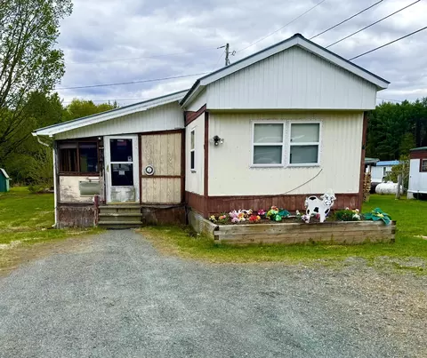 15 Spruce Park Dr, Plainfield, NH 03781