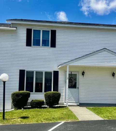 155 Dorr Dr UNIT 5, Rutland, VT 05701