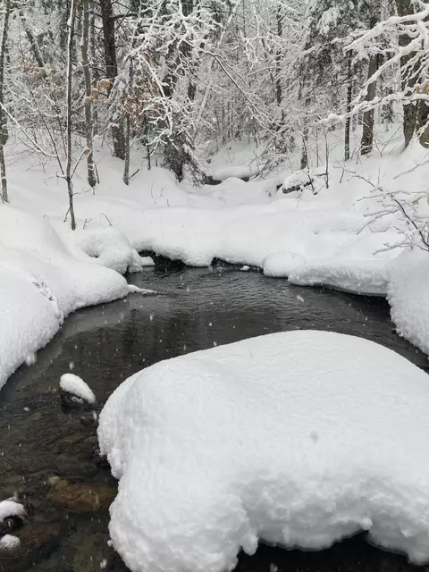 901 Journeys End Rd, Jay, VT 05859 photo 2