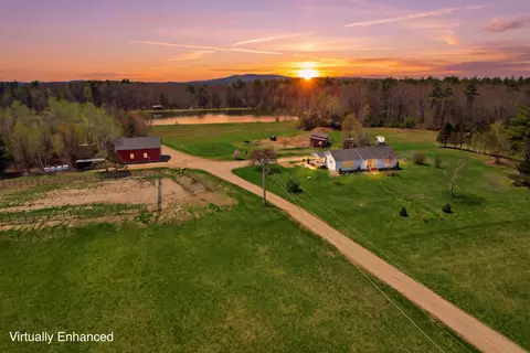557 S Barnstead Rd, Barnstead, NH 03225