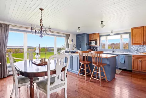 557 S Barnstead Rd, Barnstead, NH 03225