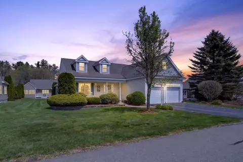 6 Misty Meadow Rd, Windham, NH 03087