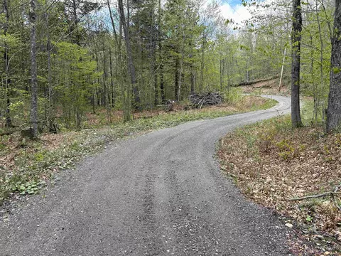 188 Rattlesnake Mountain Rd, Townshend, VT 05353