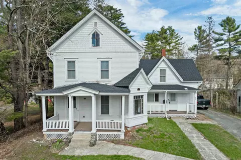 96 Elm St, Whitefield, NH 03598